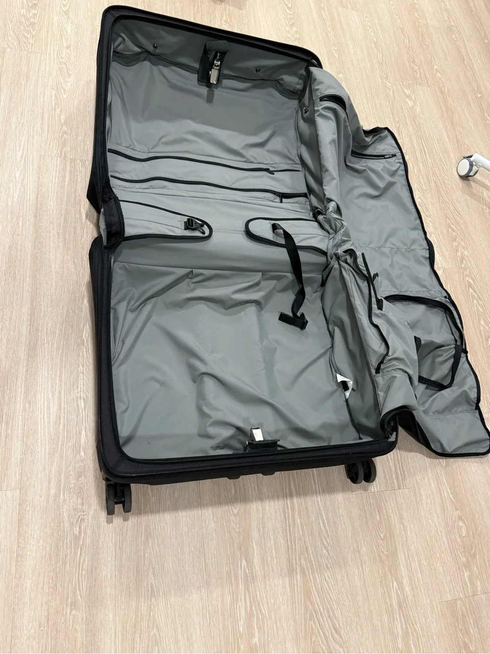 Victorinox Black Rolling Laptop Case with Telescopic Handle